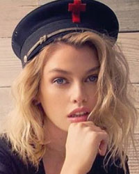 Stella Maxwell